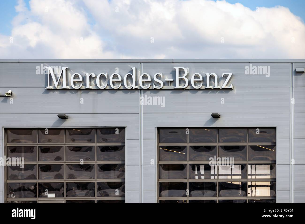 Mercedes Benz Werkstatt In Der Nähe Werkstatt mercedes benz -Fotos und -Bildmaterial in hoher Auflösung – Alamy