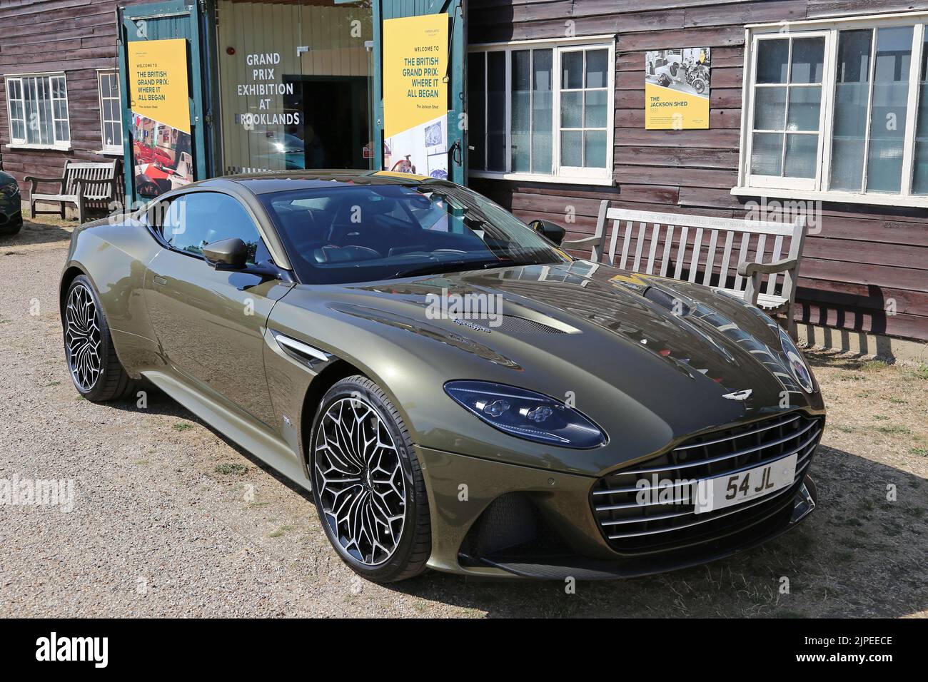 Aston Martin DBS 5,2 V12 Superleggera OHMSS Edition (2019), Aston Martin Heritage Day 2022, Brooklands Museum, Weybridge, Surrey, England, Großbritannien, Europa Stockfoto