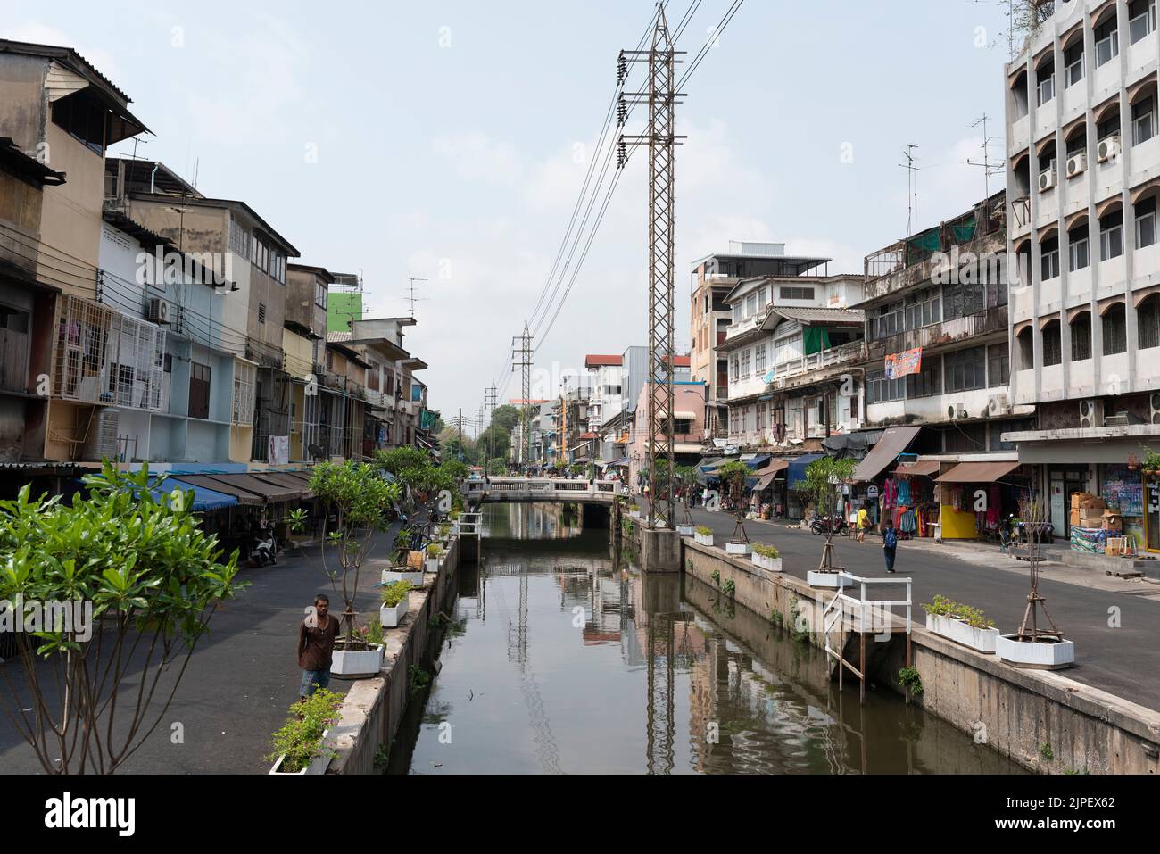 BANGKOK, THAILAND. 1. April 2016. Berühmte Kanäle in Bangkok alten Siedlungen. Talat Noi. Stockfoto