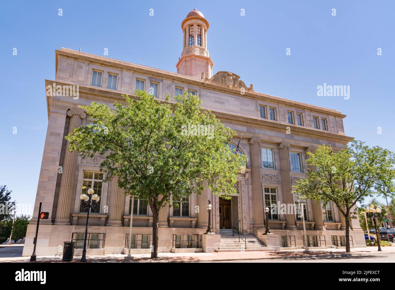 Außenansicht des historischen Rathauses von Pueblo in Pueblo, Colorado Stockfoto
