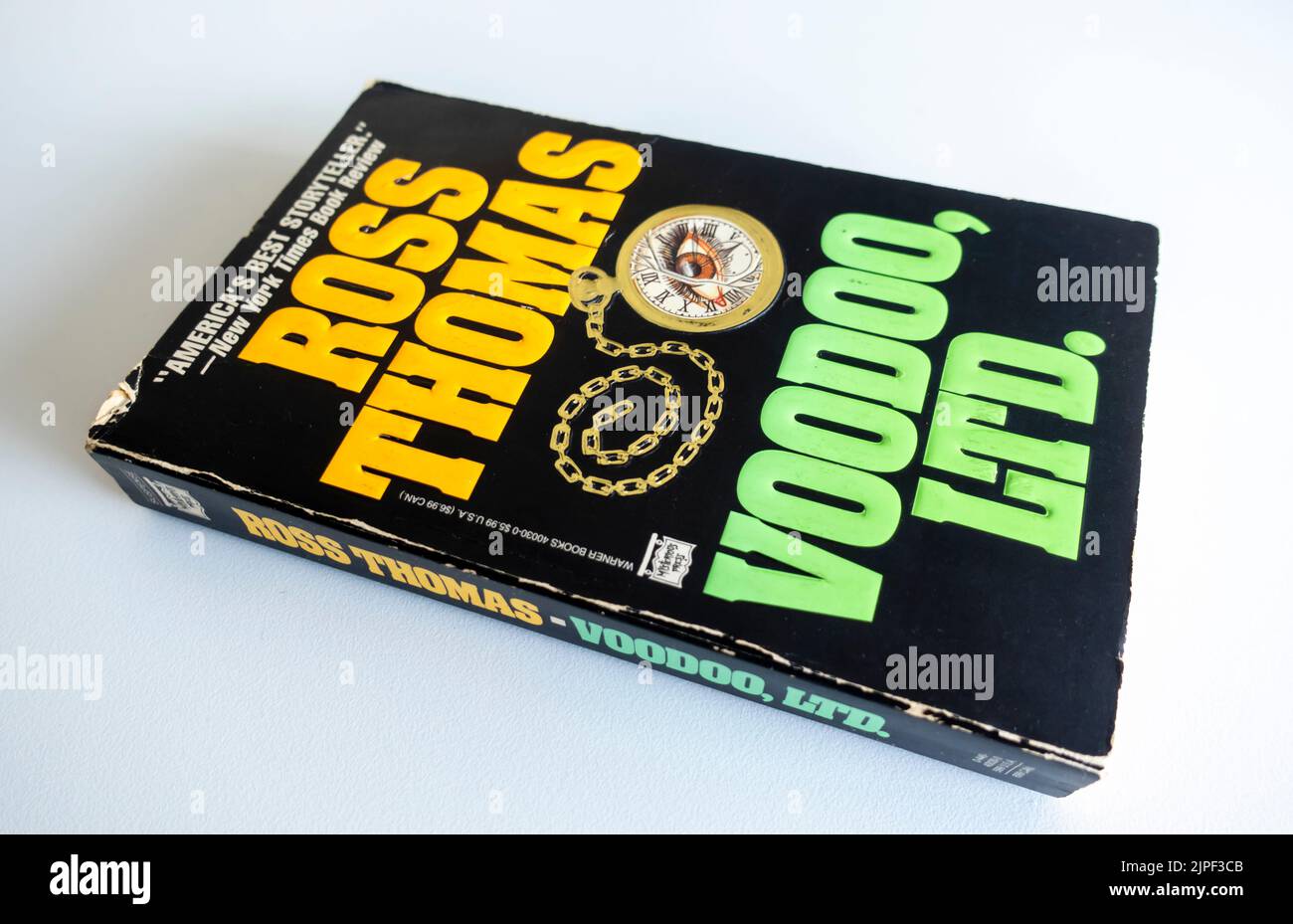 Voodoo, Ltd - Buch von Ross Thomas - 1992 Stockfoto