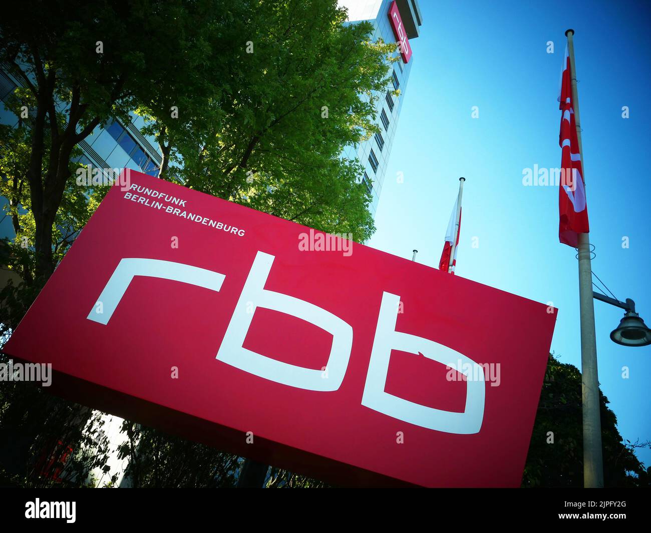 Berlin, Deutschland. 10. August 2022. Das RBB-Sendezentrum fotografiert am 10. August 2022 in Berlin Charlottenburg. © VON XAMAX Credit: XAMAX/dpa/Alamy Live News Stockfoto