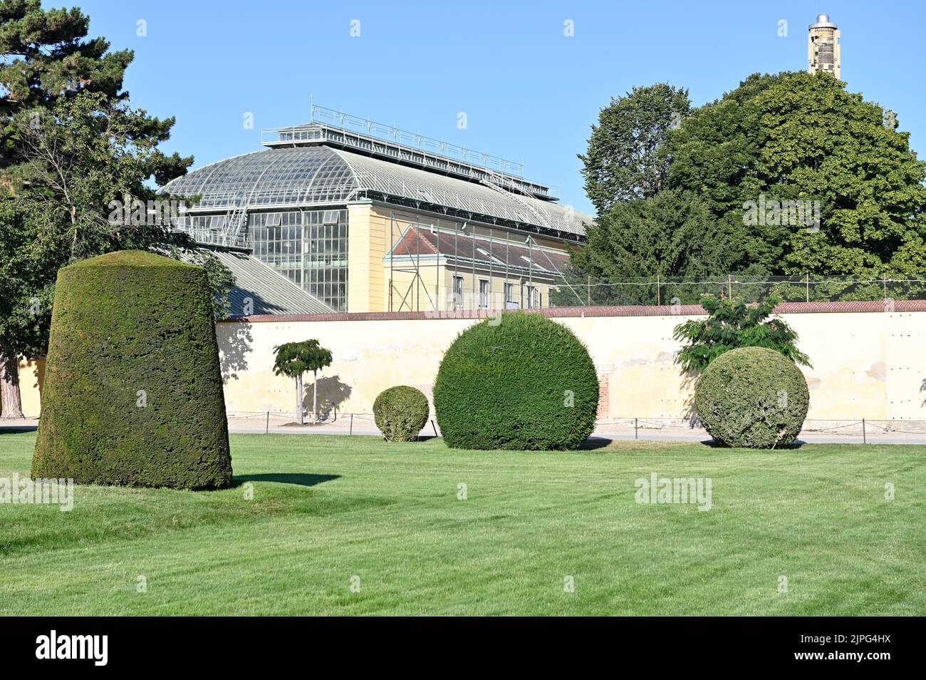 Wien, Österreich. Das Wüstenhaus im Schlosspark Schönbrunn Stockfoto
