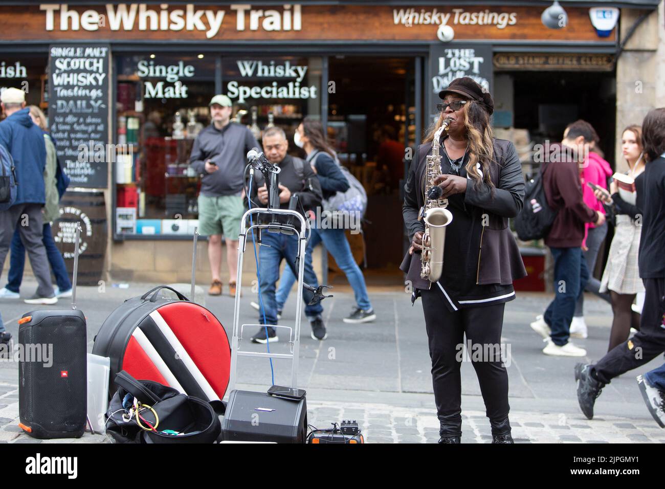 Edinburgh. Schottland, Großbritannien. 18. August 2022. Edinburgh Fringe auf der Royal Mile. Pic Credit: Pako Mera/Alamy Live News Stockfoto