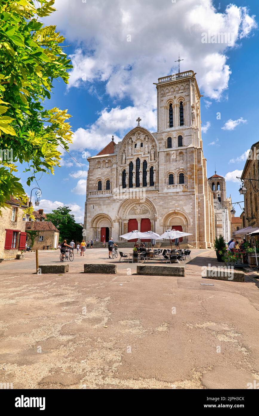 Vezelay geschichte Fotos und Bildmaterial in hoher Auflösung Seite