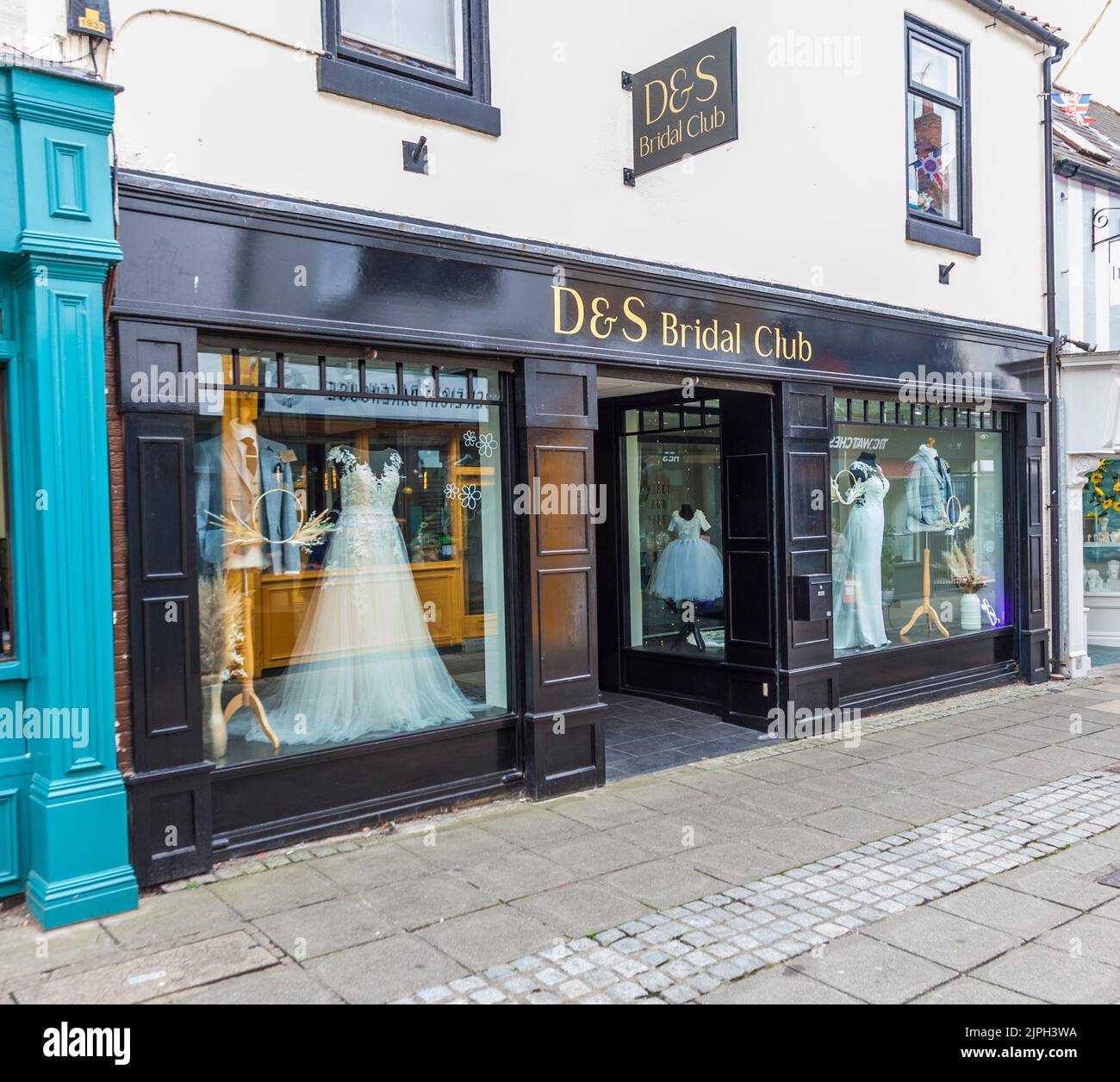 Geschäft des D und S Bridal Club in Post House Wynde, Darlington, England, Großbritannien Stockfoto