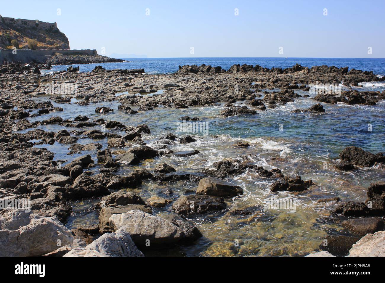 Sonniger Urlaub auf der griechischen Insel Crete.sea ​​pebbles Stockfoto