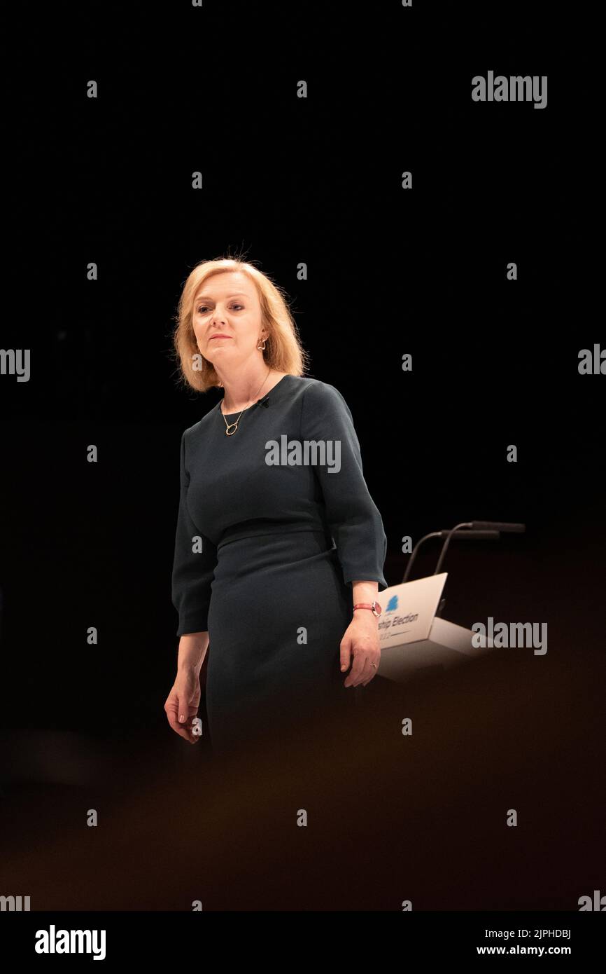 Liz Truss 2022 - Liz Truss bei den konservativen Führungswahlen in Perth, Schottland, Großbritannien - 16. August 2022 Stockfoto