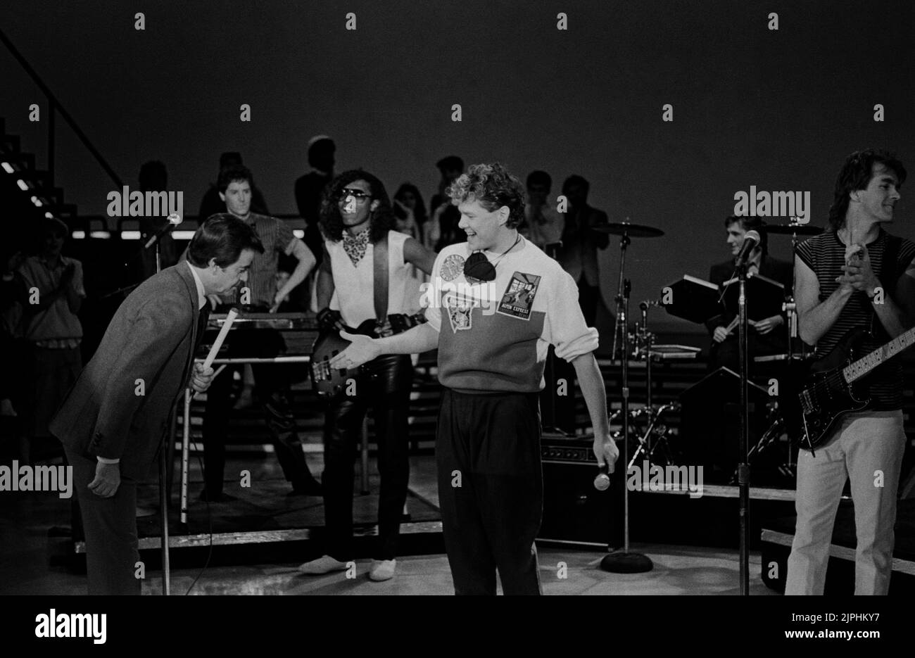 Dan Hartman über American Bandstand im Jahr 1985 Credit: Ron Wolfson / MediaPunch Stockfoto