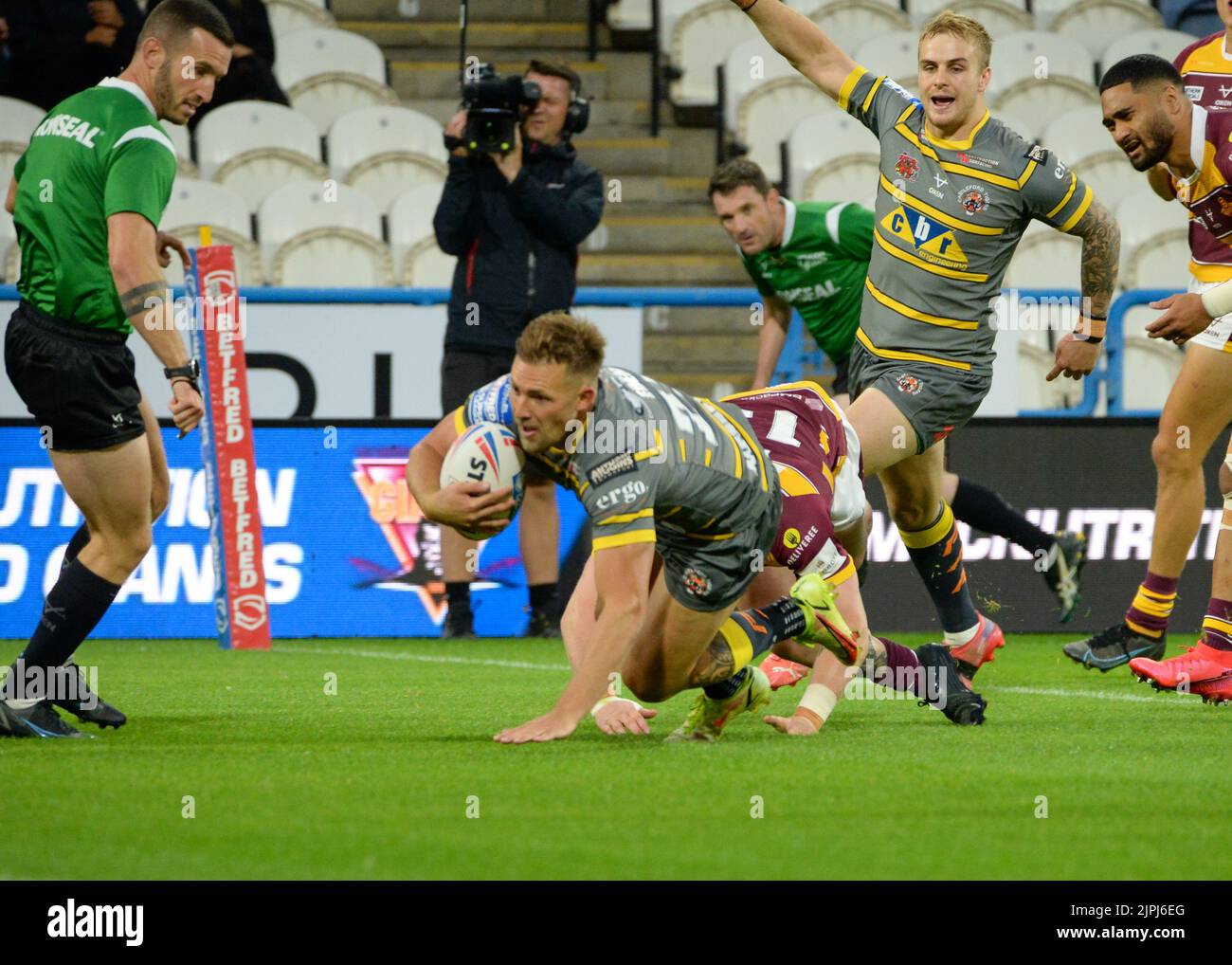 Betfred Super League Game Huddersfield Giants V Castleford Tigers Sonntag, 18.. August 2022 20:00 Kick Off John Smiths Stockfoto