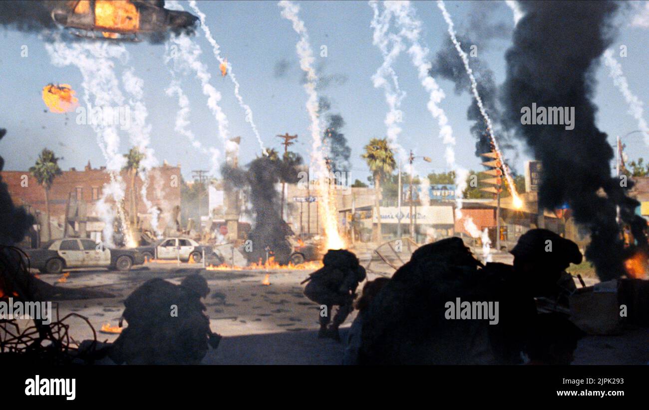 MARINE-ZUG STELLT SICH GEGEN ALIEN-INVASION, SCHLACHT IN LOS ANGELES, 2011 Stockfoto