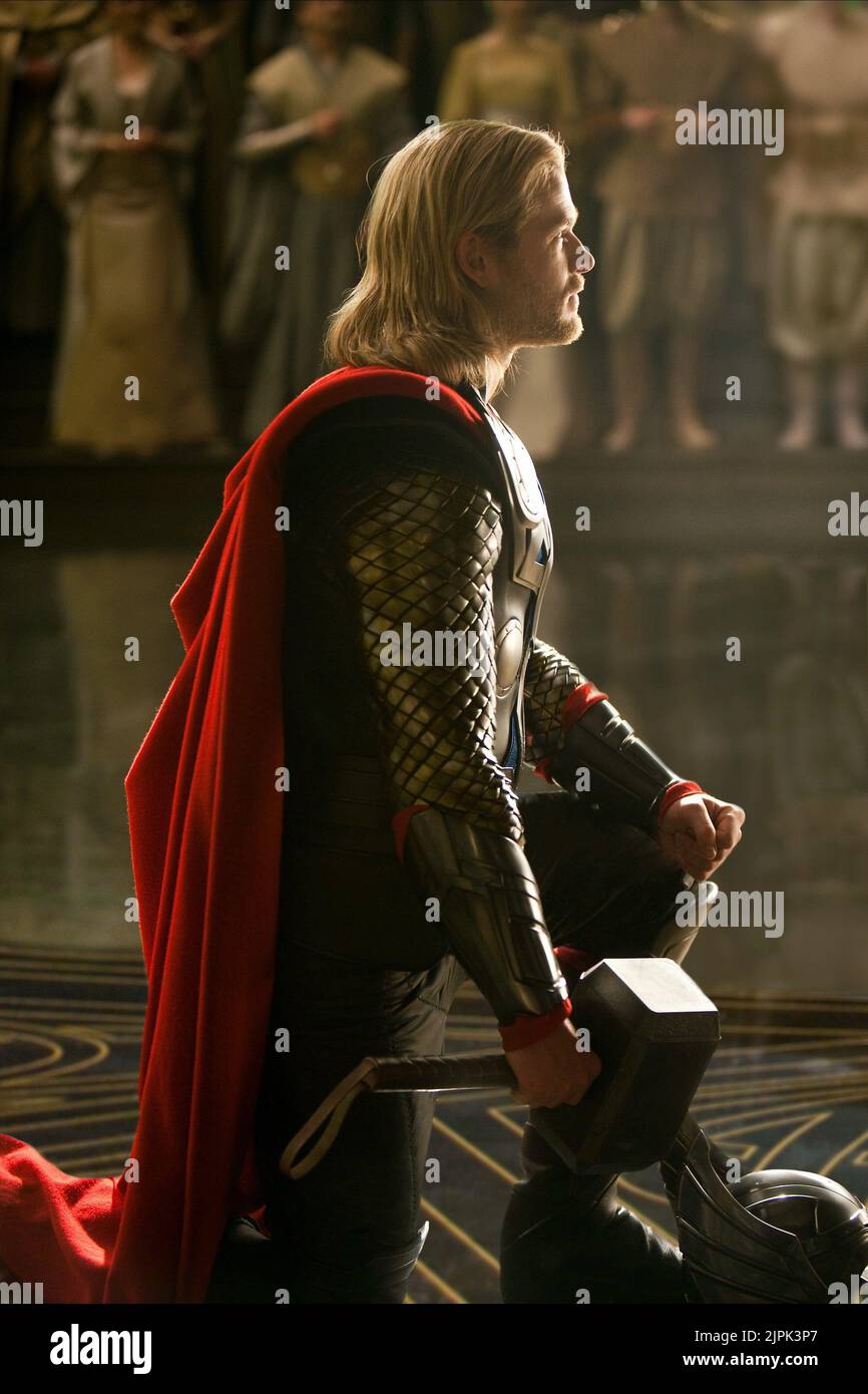 Thor costume Fotos und Bildmaterial in hoher Auflösung Alamy