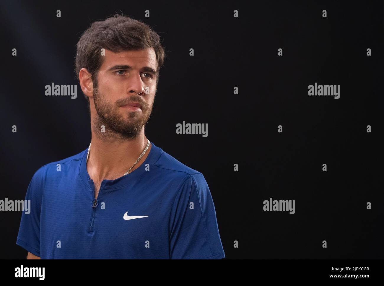 8. März 2022; Indian Wells, CA 2022 BNP Paribas Open Tennis Channel Spieler schießen Karen Khachanov Stockfoto