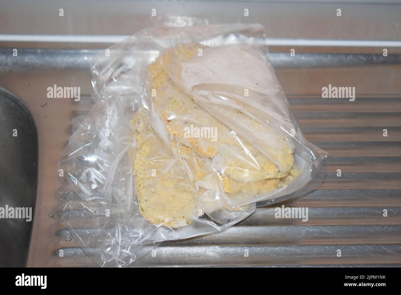 Schnitzel in einer Plastiktüte Stockfoto