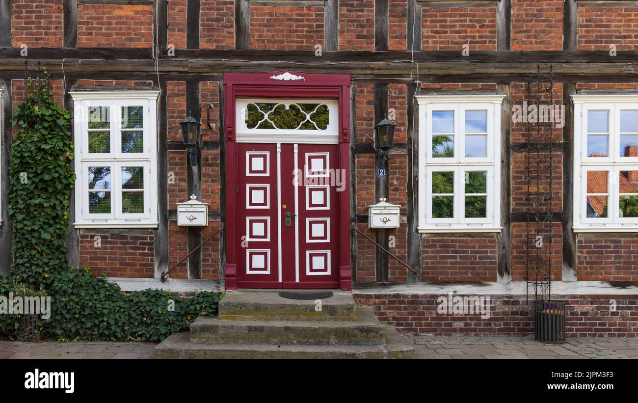 Straßenansicht Haus am centrl Platz Schnackenburg in niedersachsen Deutschland an der ehemaligen innerdeutschen Grenze zwischen Ost- und Westdeutschland Stockfoto