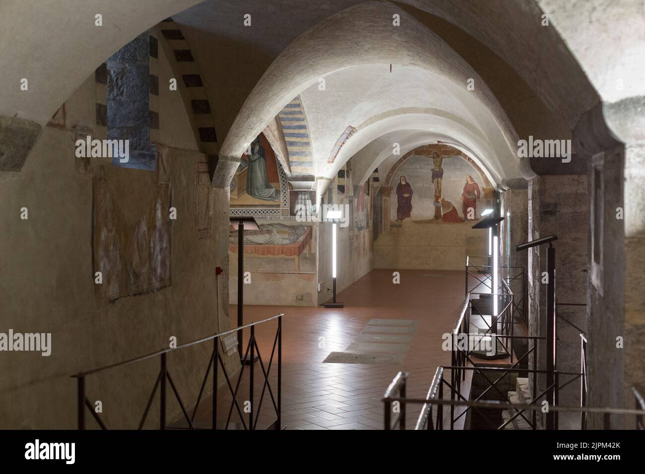 Die Gewölbe des Dommuseums von Prato, Italien Stockfoto
