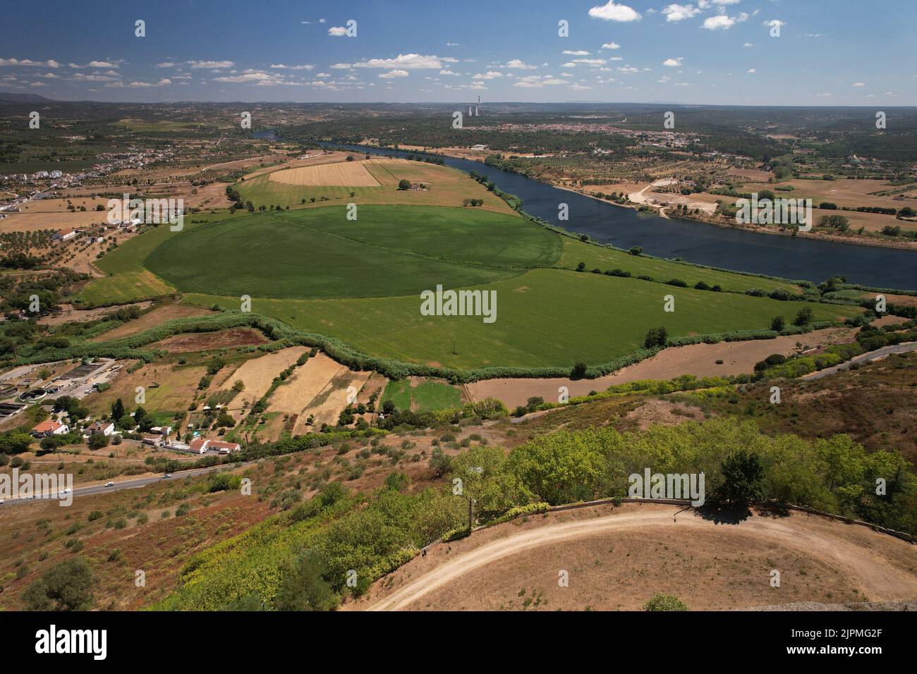 Blick auf den Fluss Tagus im ländlichen Santarem-Viertel, Portugal Stockfoto
