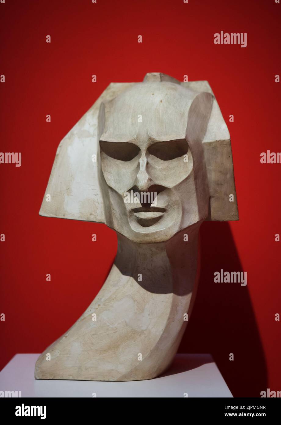 Büste des deutschen Künstlers Herwarth Walden vom deutschen expressionistischen Bildhauer William Wauer (1917) auf disрlау im Gеrmаnisсhе Nаtiоnаlmusеum (Deutsches Nаtiоnаl-Museum) in Nürnbеrg, Deutschland. Stockfoto