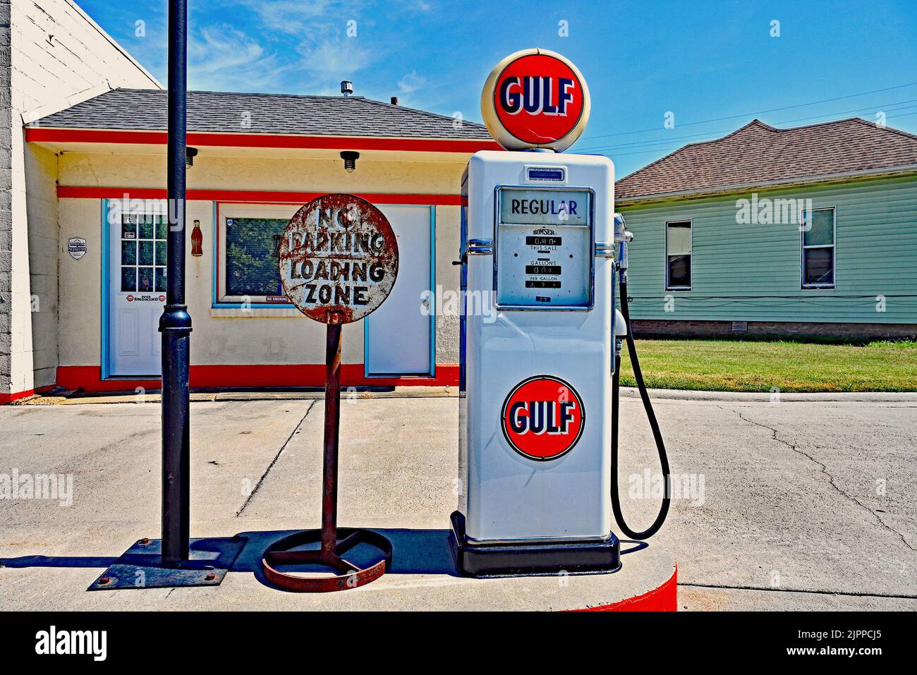MADISON, KANSAS 13. AUGUST 2022 Vintage GULF OIL Gas Station aus den