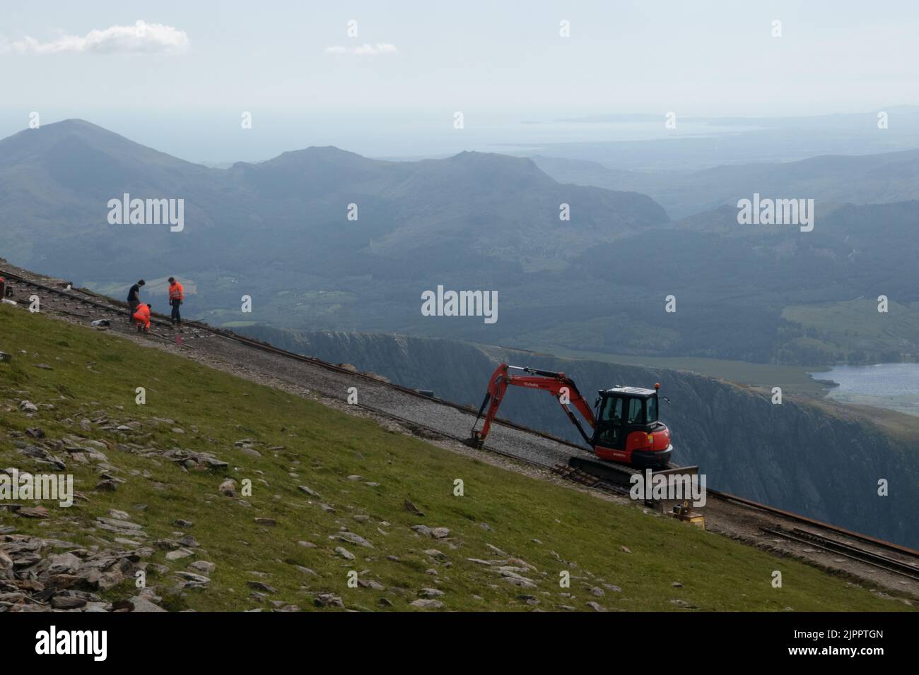 Wartungsarbeiten an der Snowdon Mountain Railway, Wales, Großbritannien Stockfoto