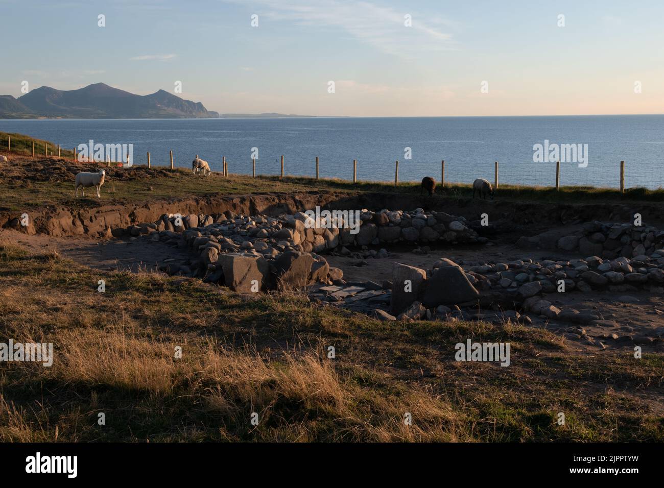 Dinas Dinlle Hillford, Gwynedd, Wales, Großbritannien Stockfoto