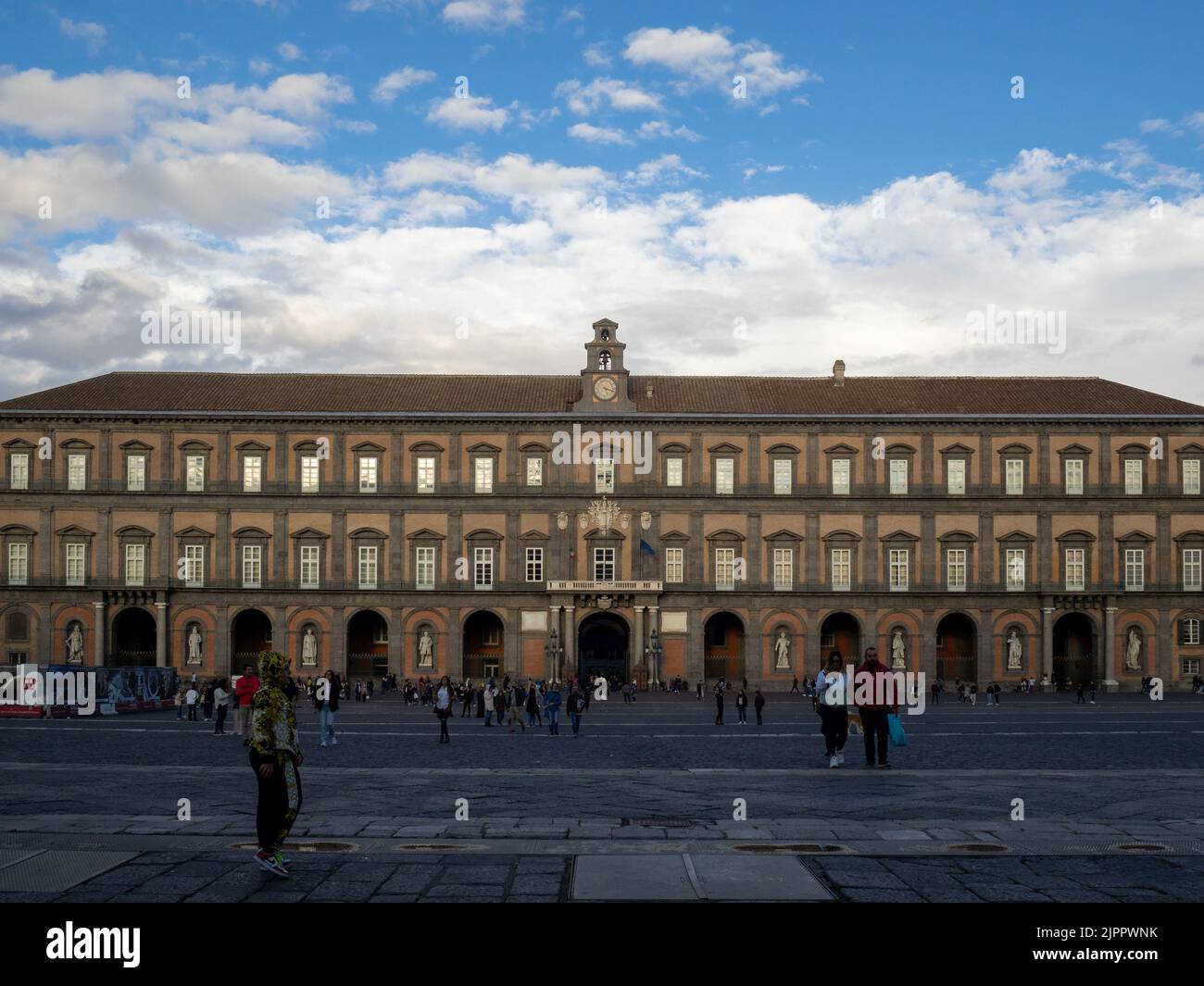 Königspalast von Neapel auf der Piazza del Plebiscito Stockfoto