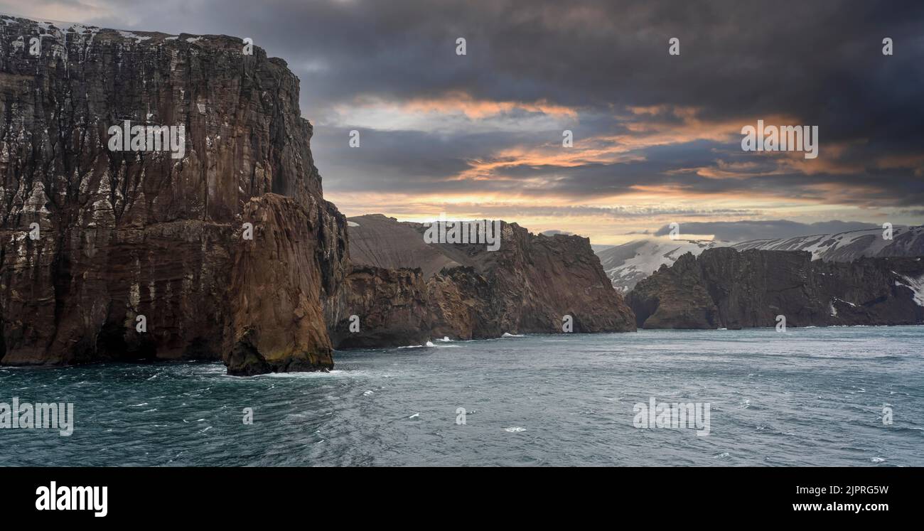 South Shetland Island Eingang zur Deception Island Antarctica Stockfoto