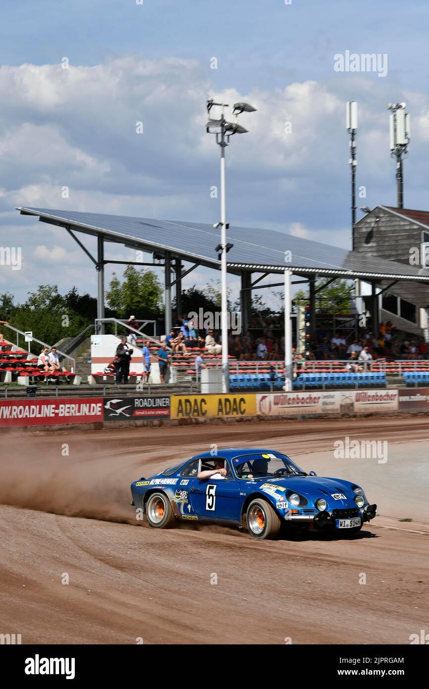 13. 08. 2022, Renault Alpine, Olympische Rallye 72, 1972, 50. Anniversary Revival 2022, Autorennen, Rallye, Oldtimer, Speedway-Stadion, Ellermühle Stockfoto