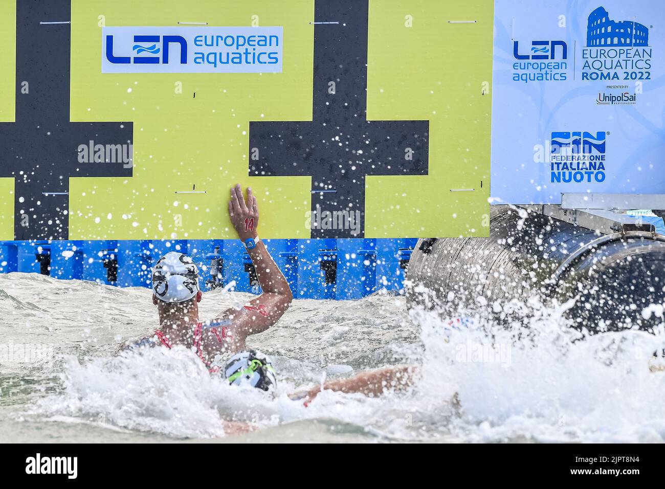 LIDO DI OSTIA, ITALIEN - 20. AUGUST: Sharon van Rouwendaal aus den Niederlanden tritt am 20. August 2022 beim European Aquatics Roma 2022 in Lido di Ostia, Italien, auf dem Frauen-Open Water 5km an (Foto: Andrea Staccioli/Orange Picles) Stockfoto