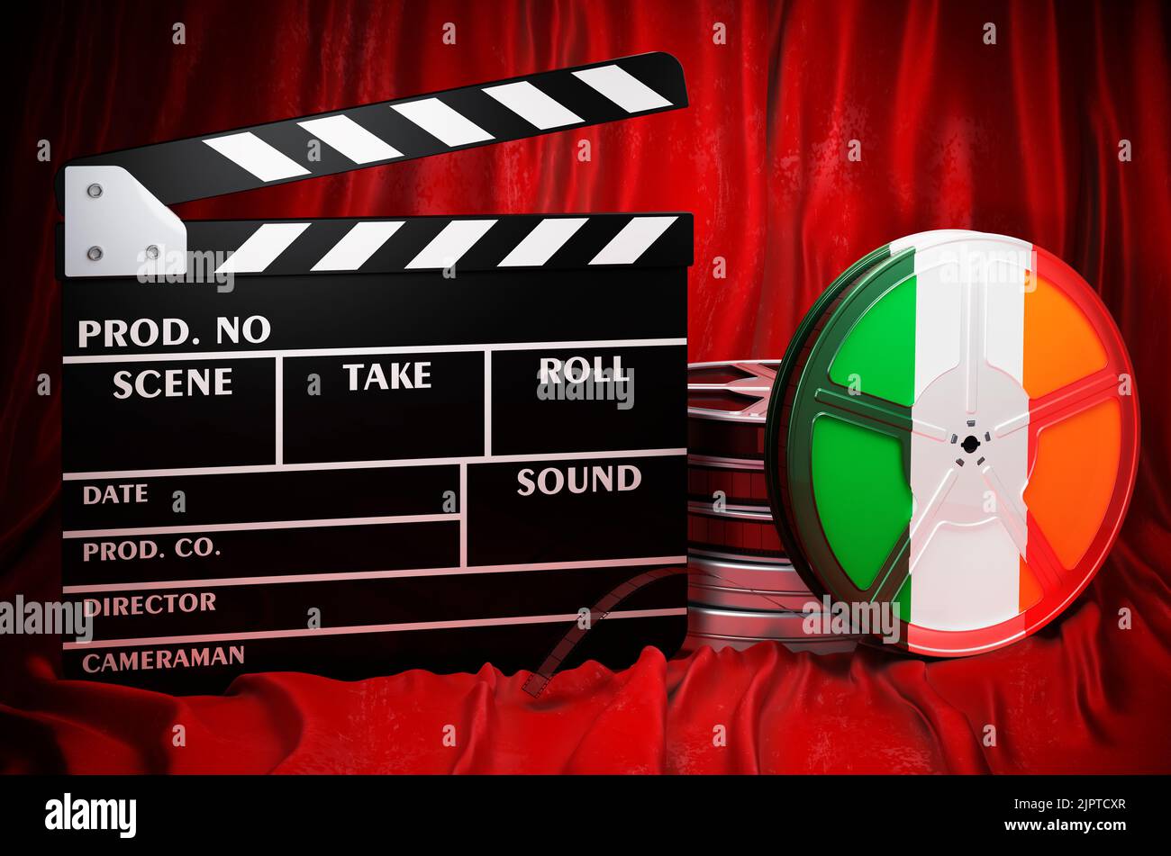 Irische Kinematographie, Filmindustrie, Kino in Irland, Konzept. Spanplatte mit und Filmrollen auf dem roten Stoff, 3D Rendering Stockfoto