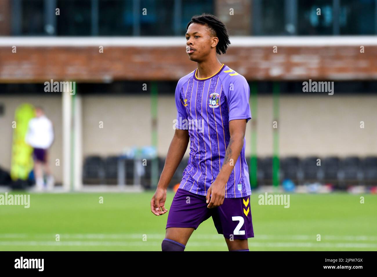 Swansea, Wales. 20. August 2022. Rio Grant von Coventry City unter 18s Jahren während des Spiels der Professional Development League zwischen Swansea City unter 18 und Coventry City unter 18 Jahren an der Swansea City Academy in Swansea, Wales, Großbritannien am 20. August 2022. Quelle: Duncan Thomas/Majestic Media/Alamy Live News. Stockfoto