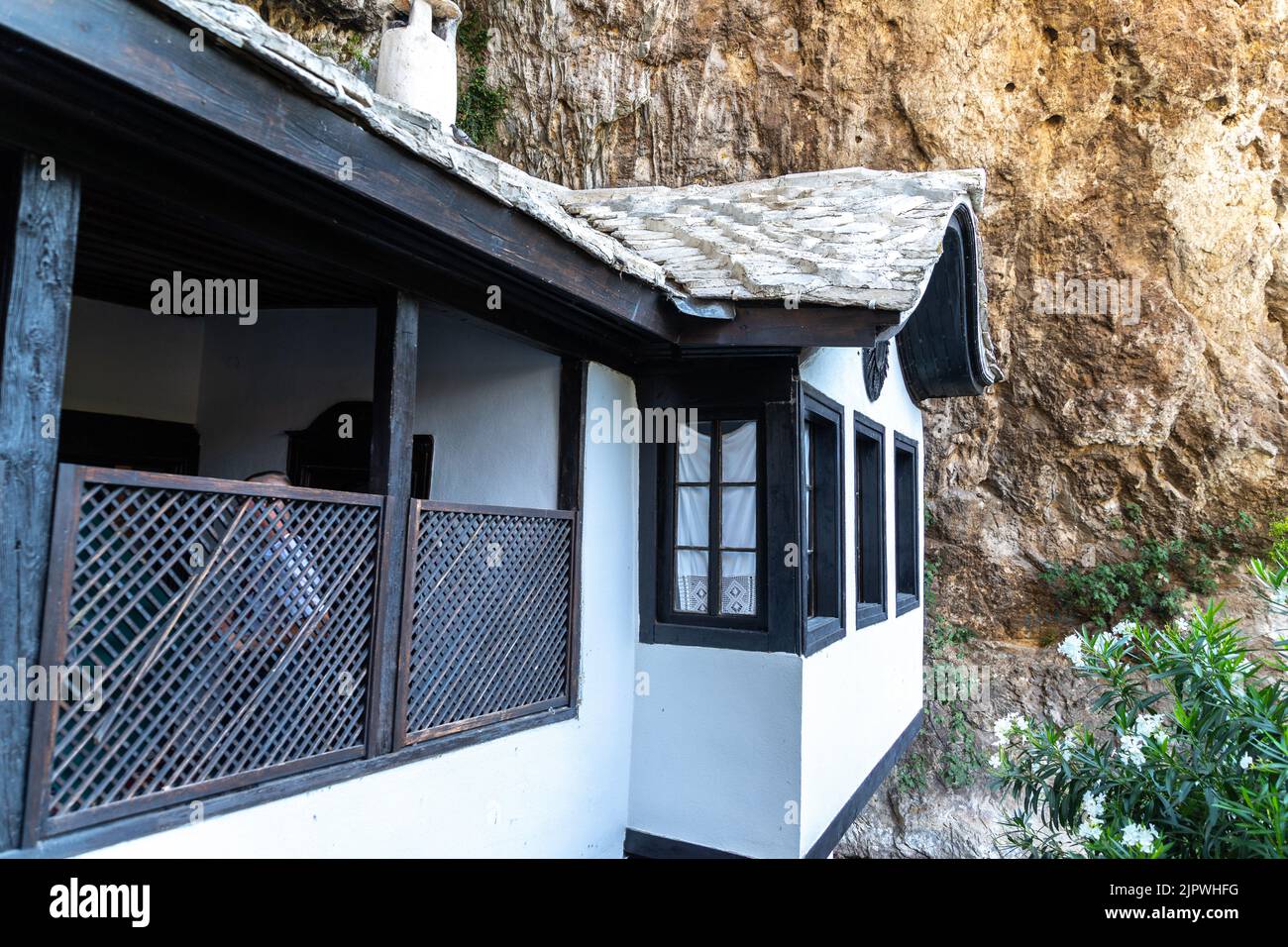 Halten Sie in der Stadt Blagaj Bosna und Herzegowina Stockfoto