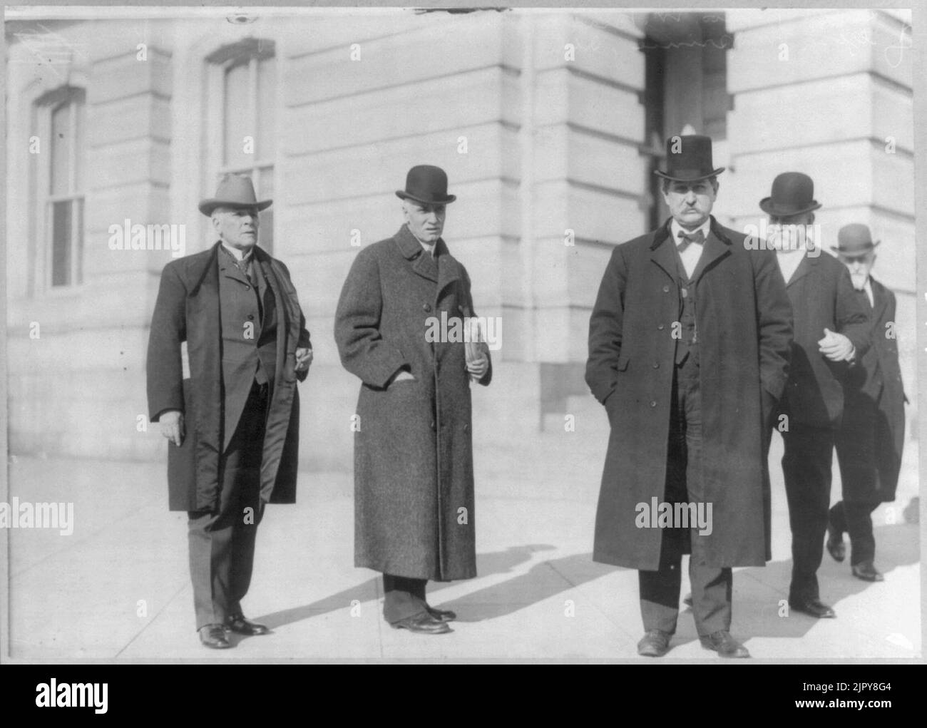 Thomas Wilson Bradley, 1844-1920, mit Henry Wilber Palmer und George Washington Prince - Alle mit voller Baulänge, Portraits, stehend auf Pflaster Stockfoto
