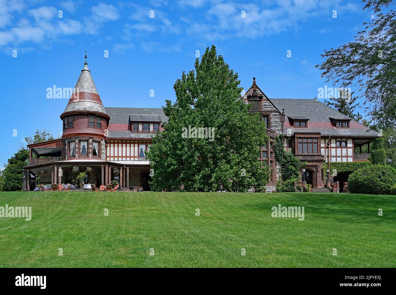 Canandaigua, New York State, USA - Historisches Sonnenberg-Herrenhaus aus dem 19.. Jahrhundert im Finger Lakes District, erbaut für einen wohlhabenden Bankier, heute ein State Park Stockfoto