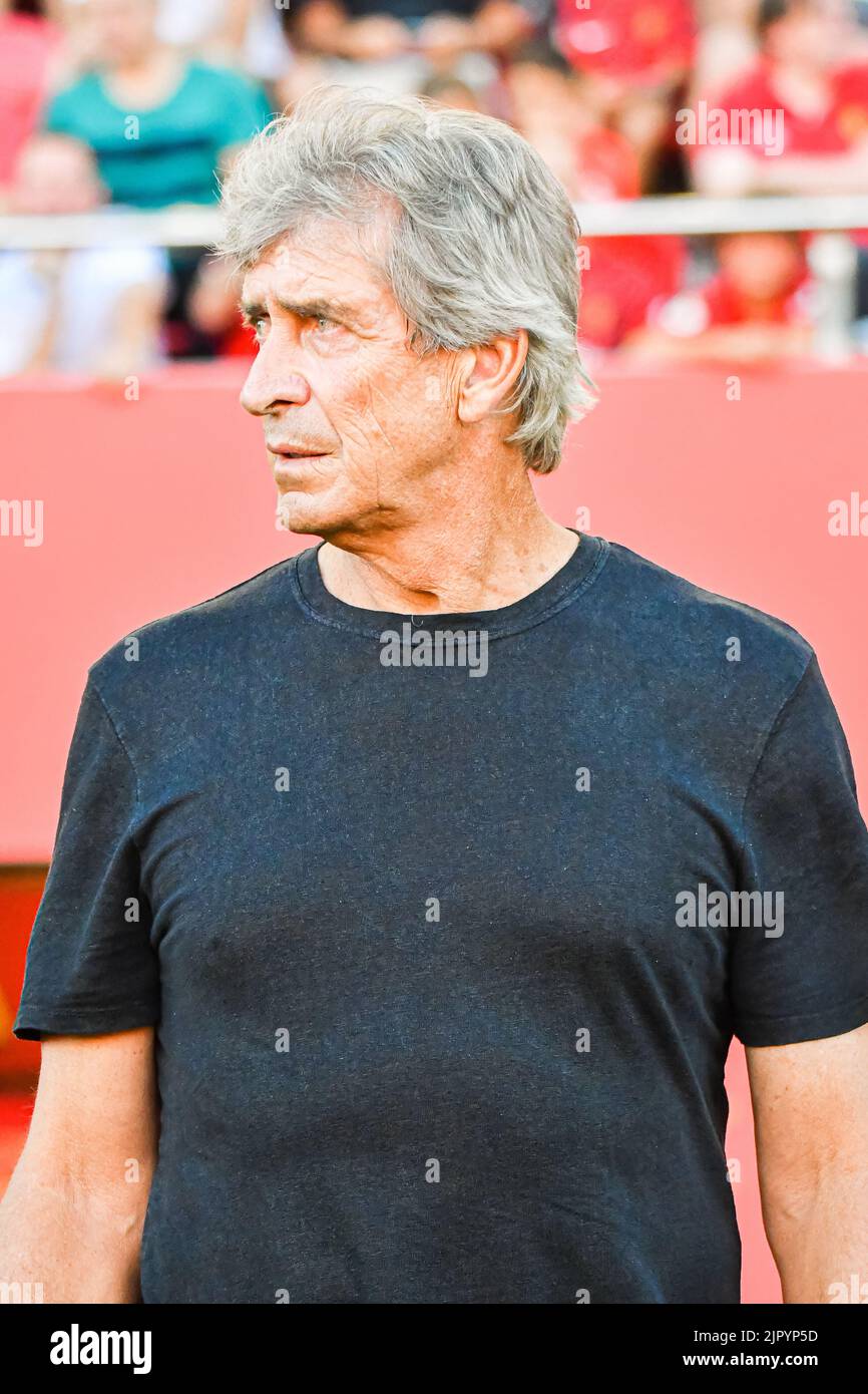 Mallorca, Mallorca, Spanien. 20. August 2022. MALLORCA, SPANIEN - 20. AUGUST: Manuel Pelegrini im Spiel zwischen RCD Mallorca und Real Betis von La Liga Santander am 20. August 2022 im Visit Mallorca Stadium Son Moix in Mallorca, Spanien. (Bild: © Samuel CarreÃ±O/PX Imagens via ZUMA Press Wire) Stockfoto