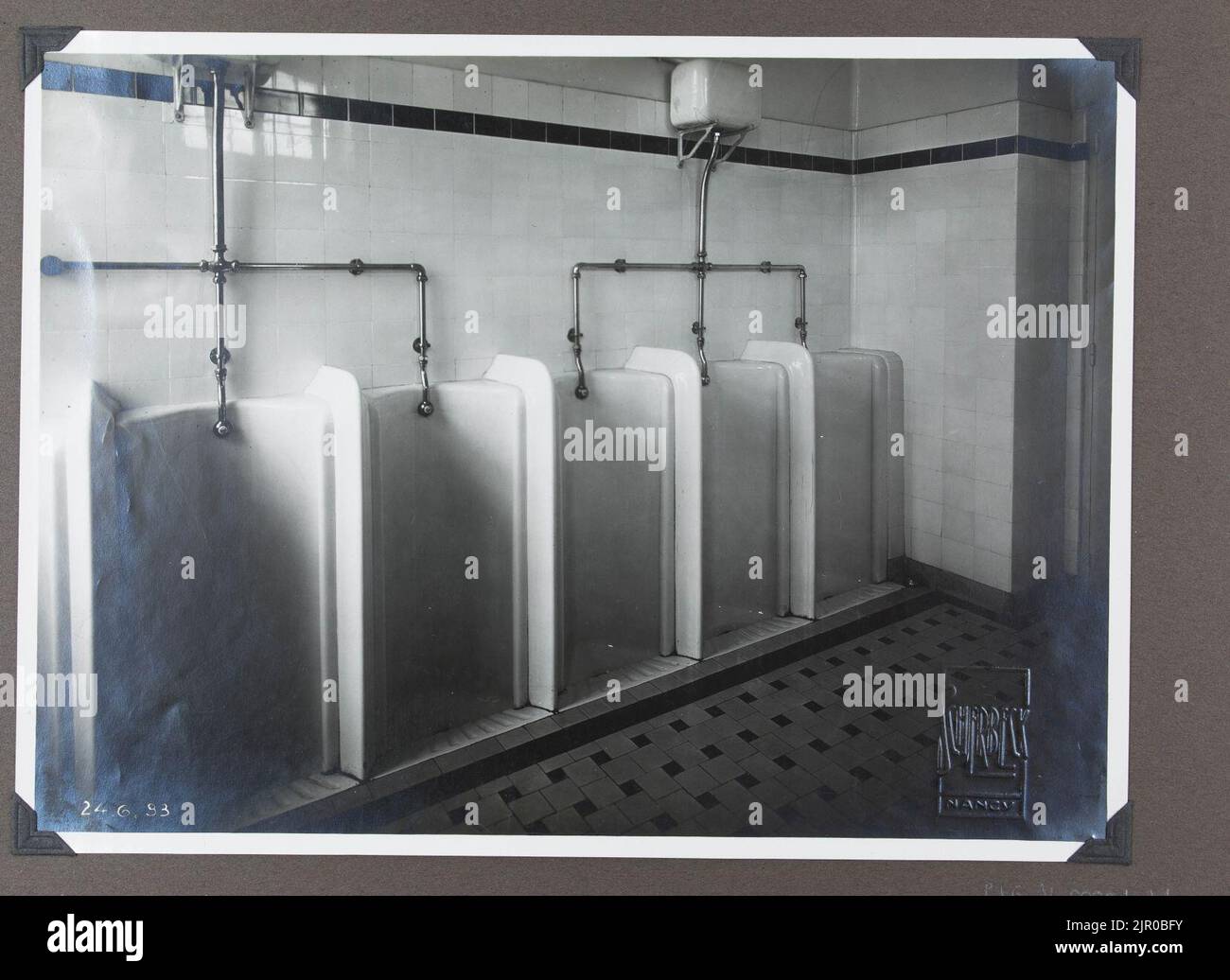Toilettes après les travaux des années 30 P-FG-AL-00001-21 Stockfoto