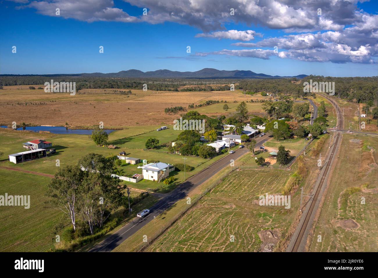 Luftaufnahme des kleinen Dorfes Lowmead in der Gladstone Region von Queensland Australien Stockfoto