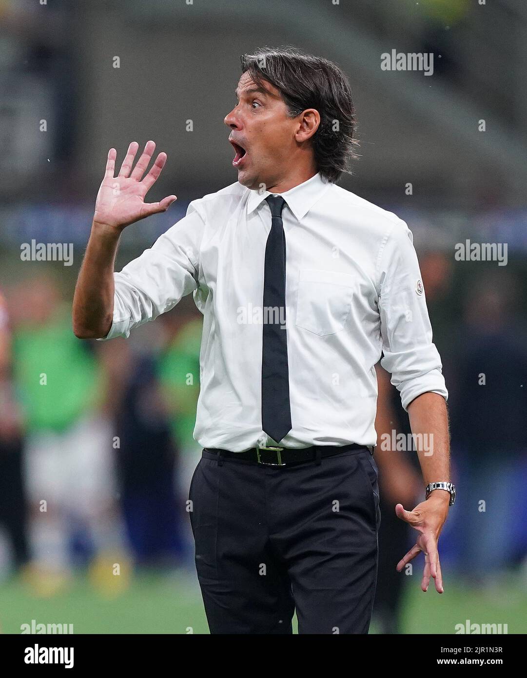 Foto Spada/LaPresse 20 Agosto 2022 - Mailand, Italien - Sport, calcio - Inter vs Spezia - Campionato italiano di calcio Serie A Tim 2022/2023 - Stadio San Siro. Nella foto: Simone Inzaghi (Inter Mailand); 20. August 2022 Mailand, Italien - Sport, calcio - Inter vs Spezia - Italienische Serie A Fußballmeisterschaft 2022/2023 - San Siro Stadion. Im Bild: Simone Inzaghi (Inter Mailand); Stockfoto
