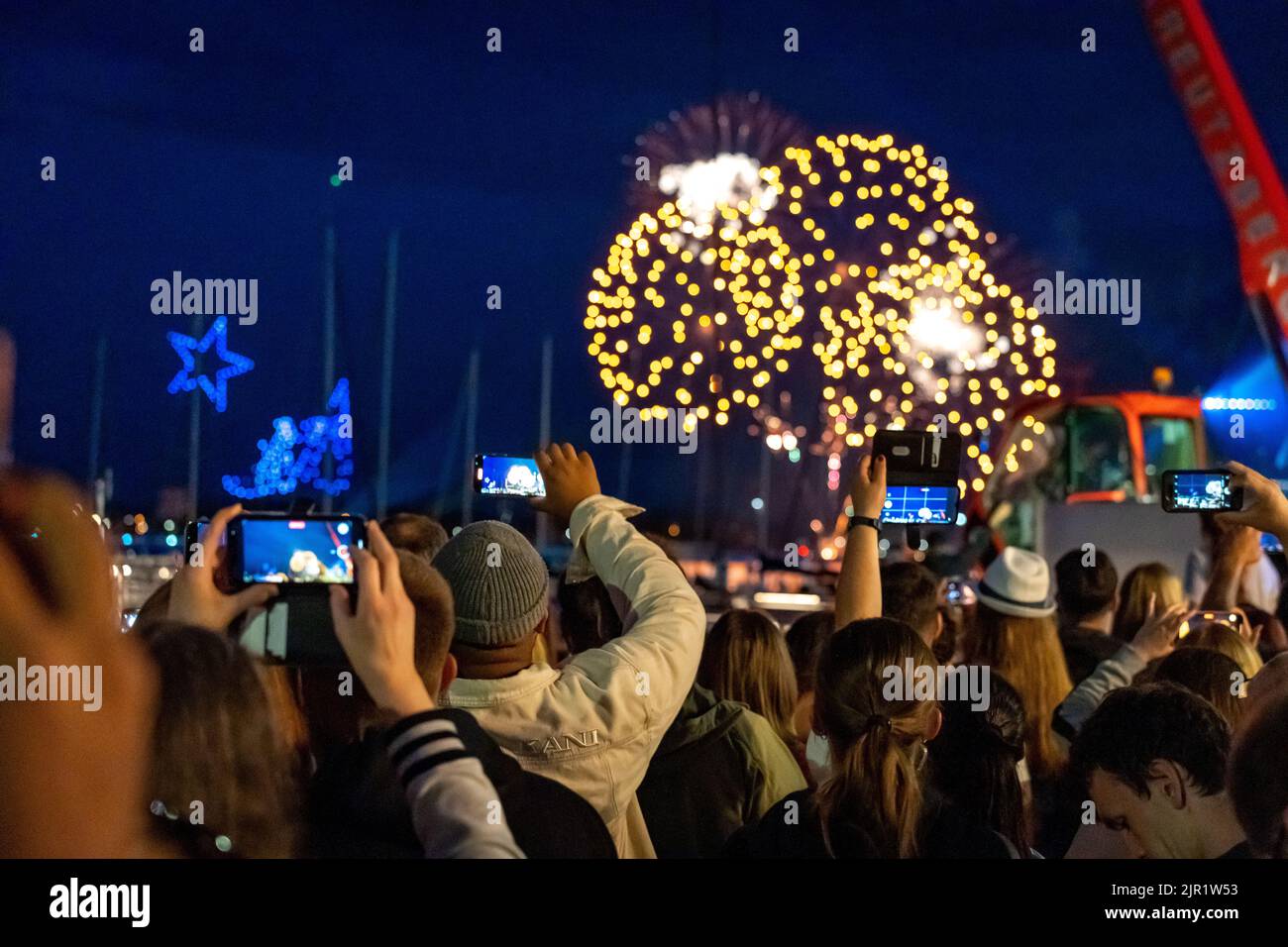 Feuerwerk aus der Kieler Woche 2022. Stockfoto