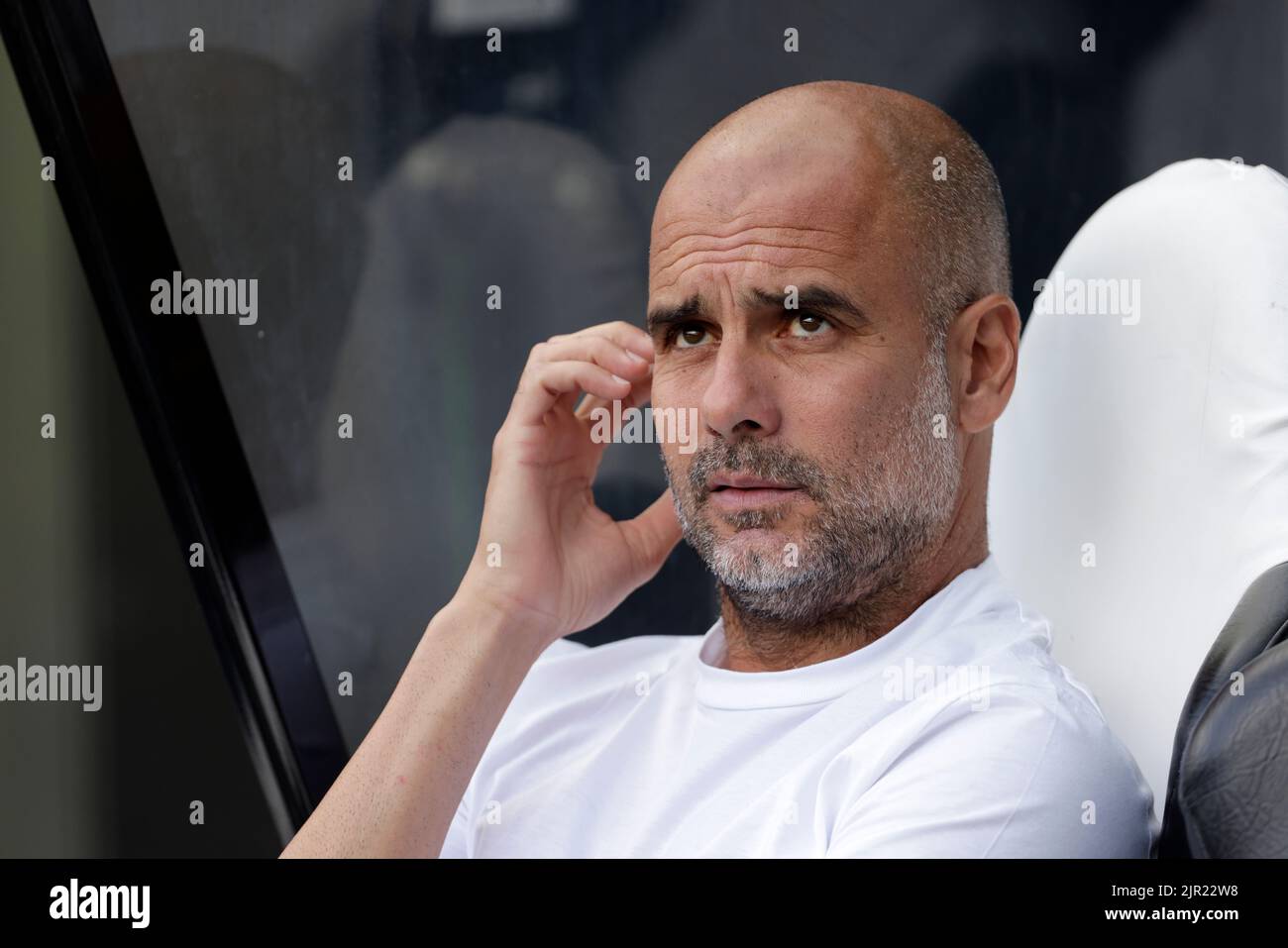Newcastle, UK, 21/08/2022, PEP GUARDIOLA, MANCHESTER CITY FC MANAGER, 2022Credit: Allstar Picture Library/ Alamy Live News Stockfoto