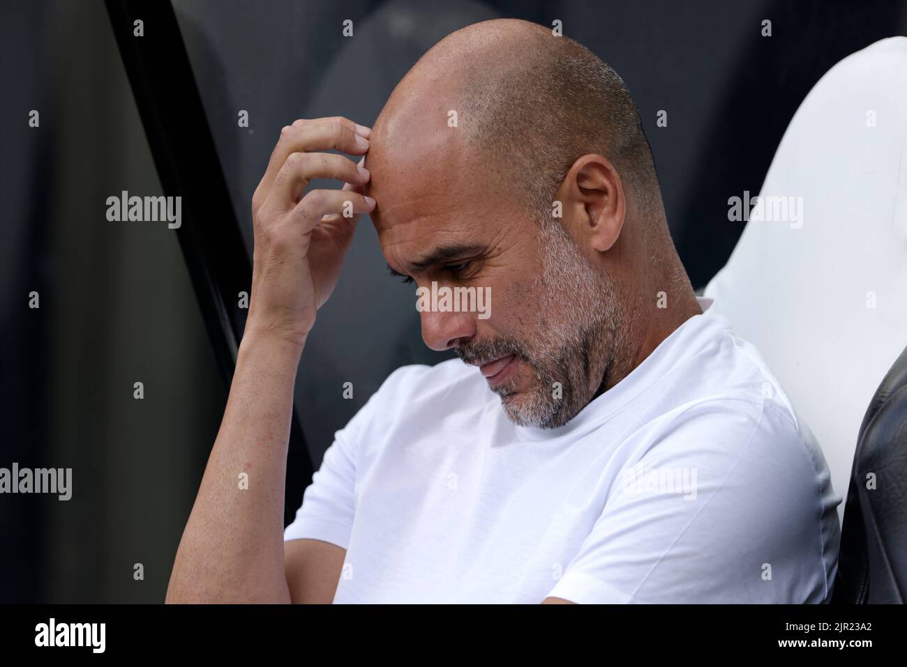 Newcastle, UK, 21/08/2022, PEP GUARDIOLA, MANCHESTER CITY FC MANAGER, 2022Credit: Allstar Picture Library/ Alamy Live News Stockfoto