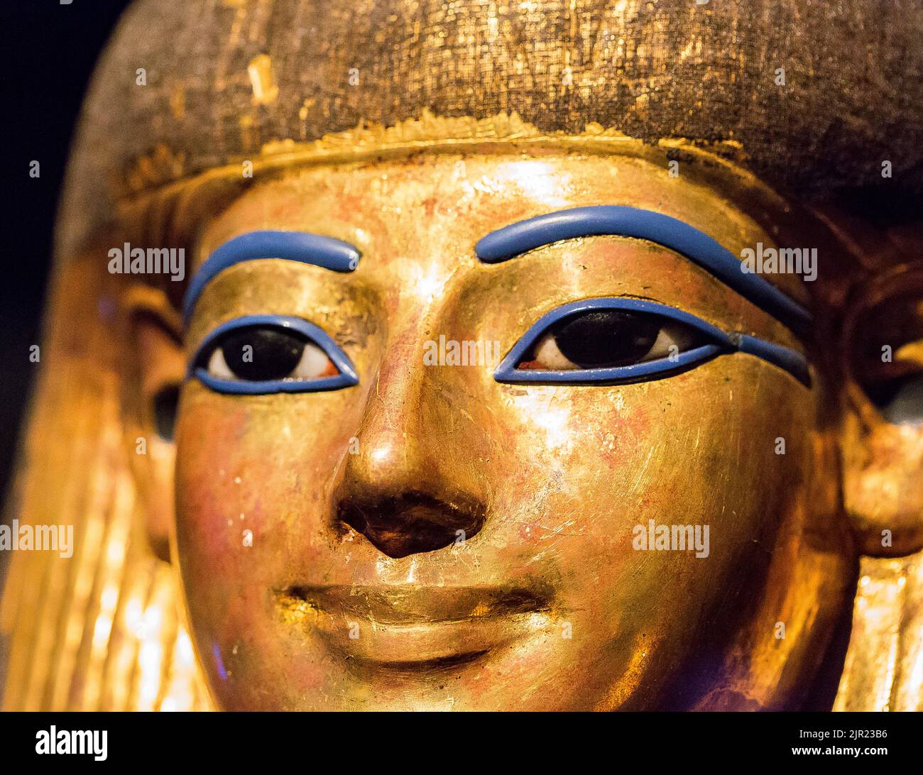 Ägypten, Kairo, Ägyptisches Museum, aus dem Grab von Yuya und Thuya in Luxor : vergoldete Maske von Thuya. Stockfoto