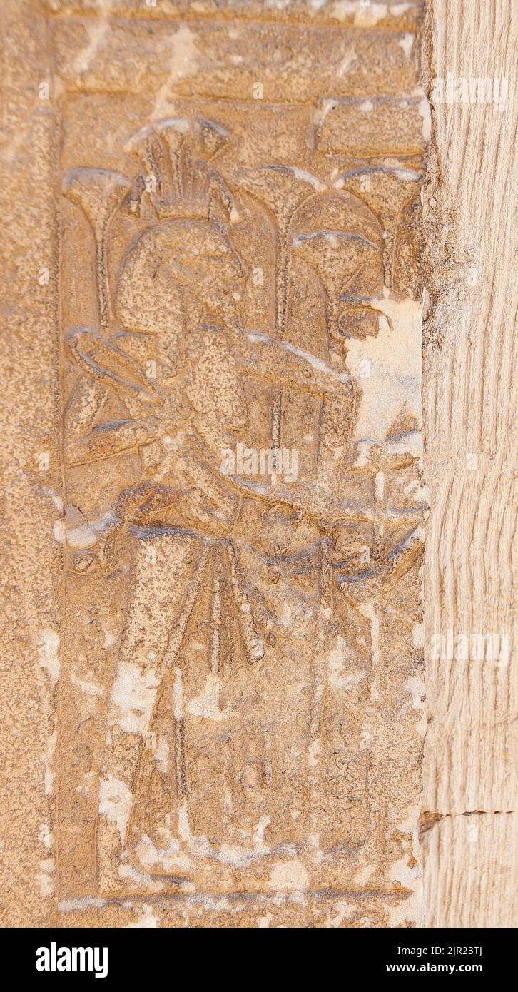 Ägypten, Saqqara, New Kingdom Grab von Horemheb, Südwand des zweiten Gerichts: Ein gott, der die Vereinigung zweier Länder (Sema Tawy) bindet. Stockfoto