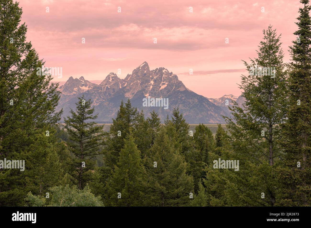 Landschaftlich reizvolle Sommer-Sunrsie-Landschaft in den Tetons Stockfoto