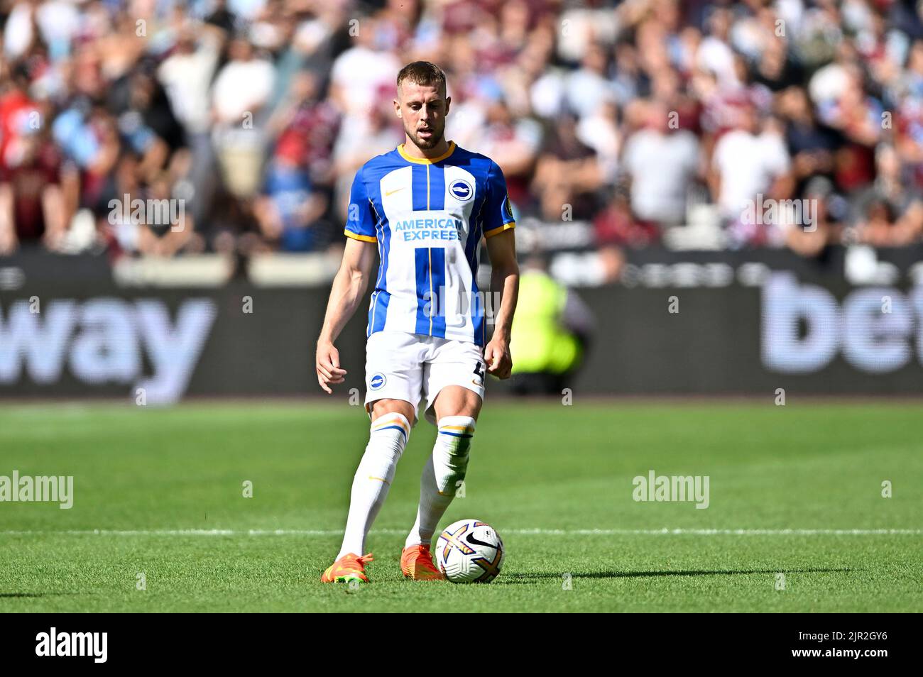 London, Großbritannien. 21. August 2022. London UK 21.. August 2022Adam Webster (Brighton) während des Spiels West Ham gegen Brighton Premier League im London Stadium Stratford. Quelle: MARTIN DALTON/Alamy Live News Stockfoto