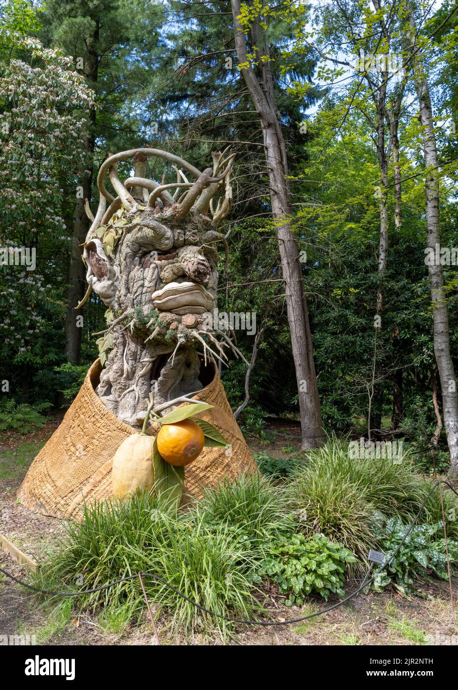 Still Life Art - die Four Seasons Skulptur von Philip Haas bei RHS Harlow Carr, Crag Lane, Beckwithshaw, Harrogate, Yorkshire, England, Großbritannien Stockfoto