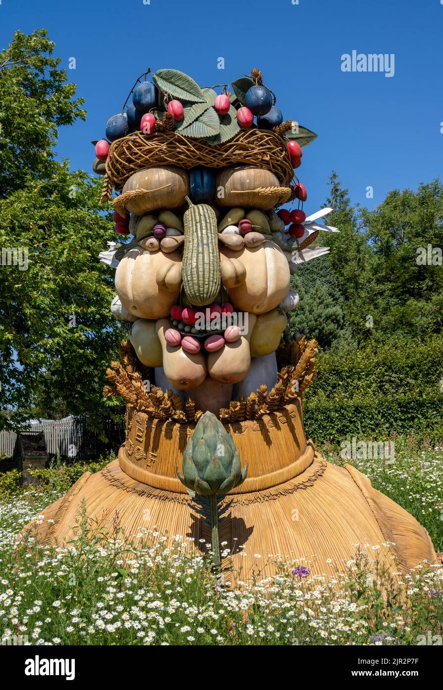 Still Life Art - die Four Seasons Skulptur von Philip Haas bei RHS Harlow Carr, Crag Lane, Beckwithshaw, Harrogate, Yorkshire, England, Großbritannien Stockfoto