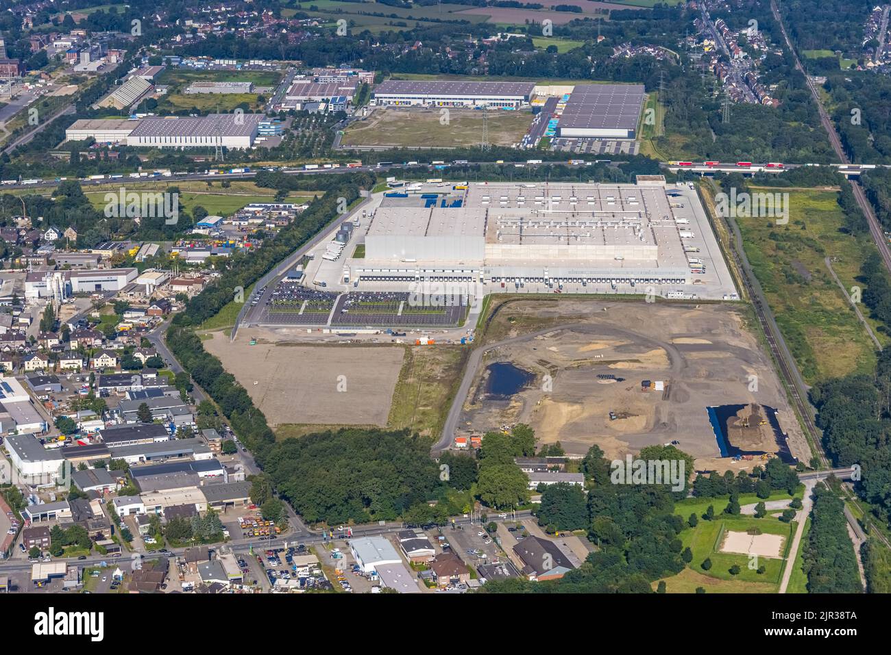 Luftaufnahme, Edeka Zentrallager Oberhausen sowie SEGRO Logistikpark Oberhausen und Lekkerland Logistikzentrum Oberhausen in der Industrie Stockfoto