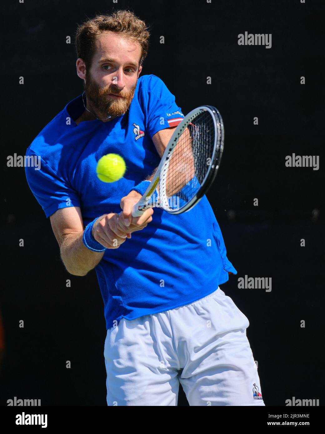 West Vancouver, Kanada, 21.. August 2022: Constant Lestienne (FRA) besiegte Arthur Rinderknech (FRA) 6-0, 4-6, 6-3 beim Odlum Brown VanOpen Herren Singles Final Match im Hollyburn Country Club in West Vancouver, Kanada. Quelle: Joe Ng/Alamy Live News Stockfoto