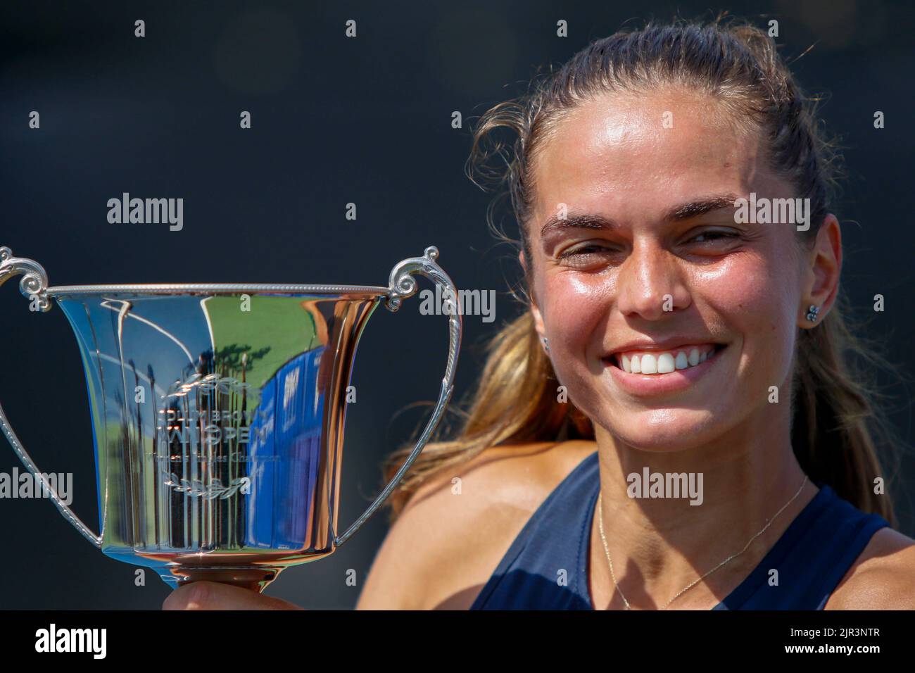 VANCOUVER, BC - 21. AUGUST: Final Match Womens Valentini Grammatikopoulou(GRE) Def Lucia Bronzetti (ITA)am 9. Tag des 2022. Odlum Brown VanOpen im Hollyburn Country Club am 21. August 2022 in West Vancouver, British Columbia, Kanada.(Foto von Clelio Tomaz/Pximages Stockfoto